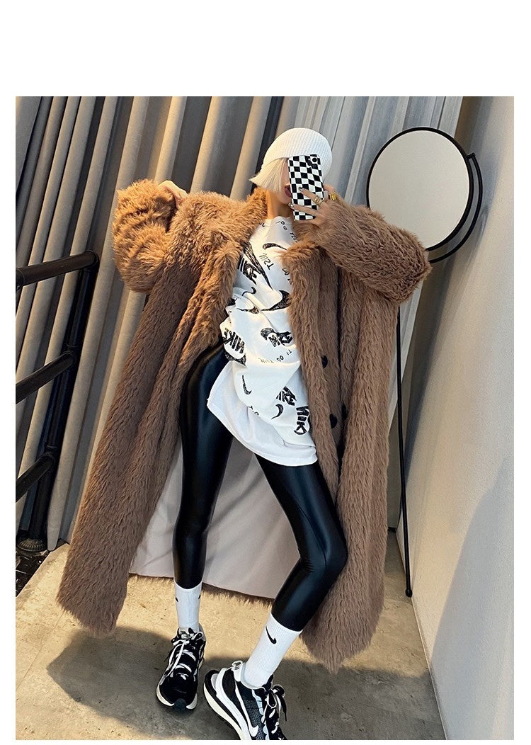 Mid Length Knee Length Coat With A Thicker Temperament
