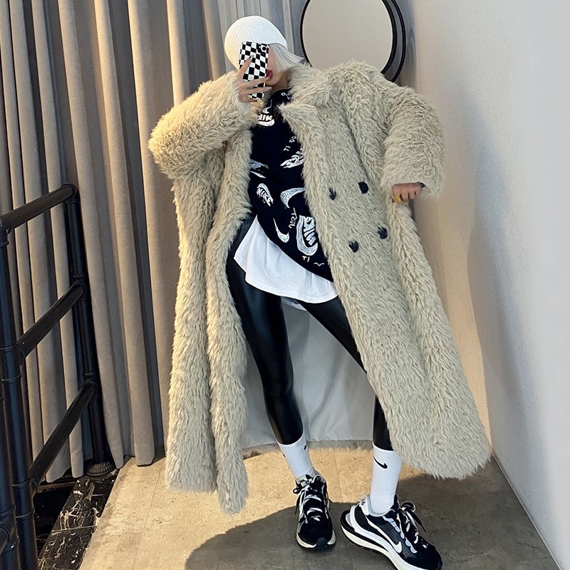 Mid Length Knee Length Coat With A Thicker Temperament