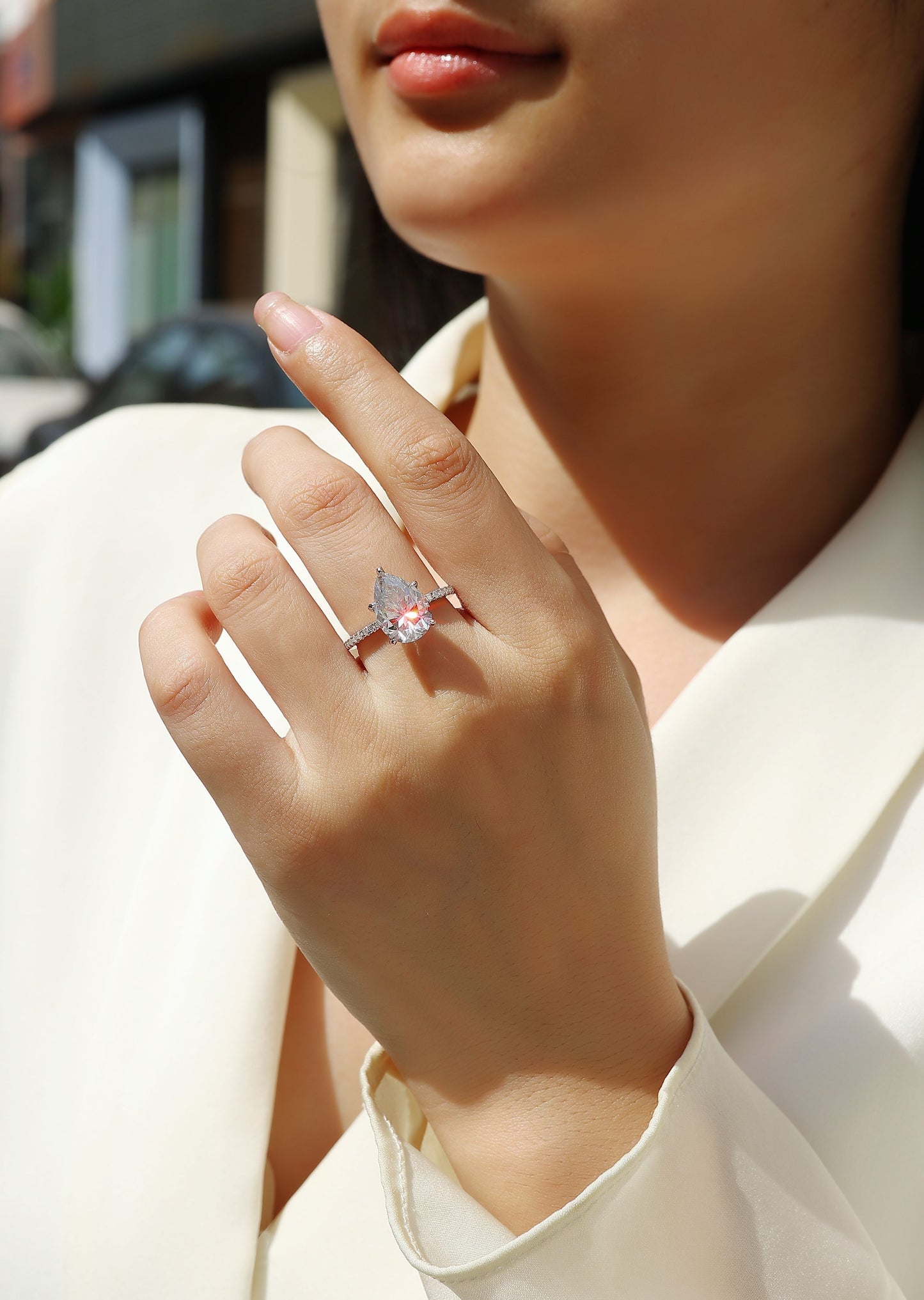 Light And Shadow - A Wedding Ring Set With Top-quality Pear-shaped Moissanite S925 In Silver And Platinum-plated. The Ring Can Be Inspected With A Diamond Pen
