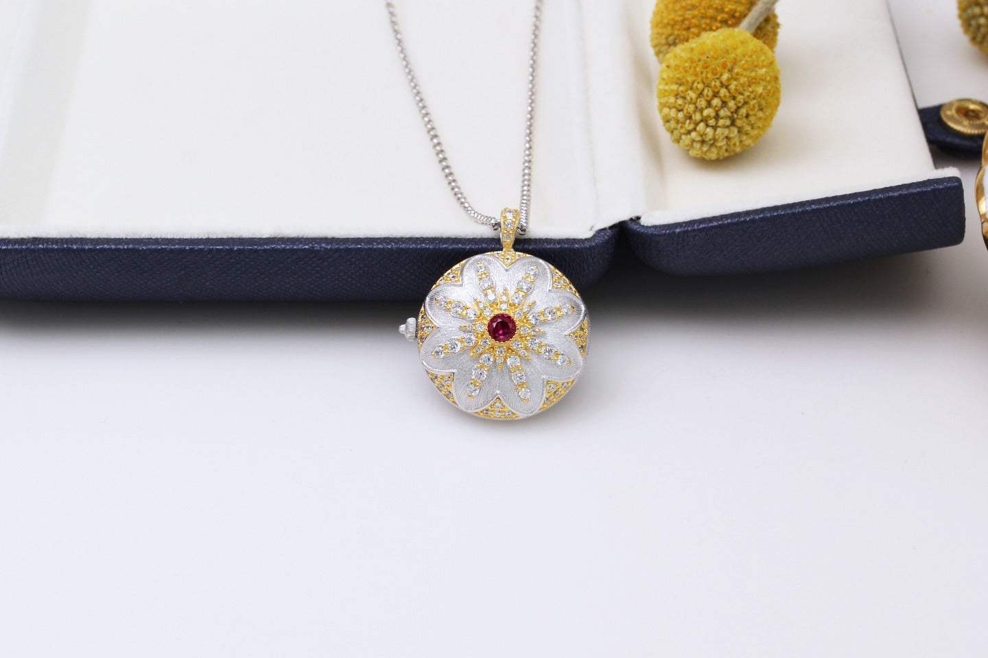 925 Silver Lace Photo Clip Necklace