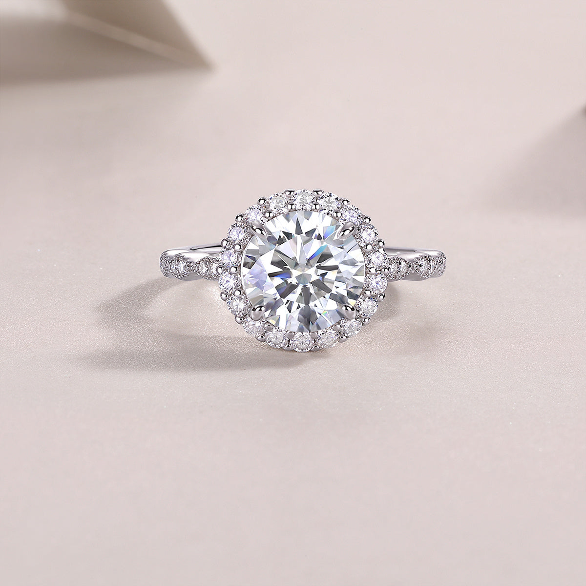 Star-studded - A Wedding Ring Set With Top-quality 3-carat Moissan S925 Silver And Platinum-plated Diamond. The Ring Can Be Inspected With A Diamond Pen