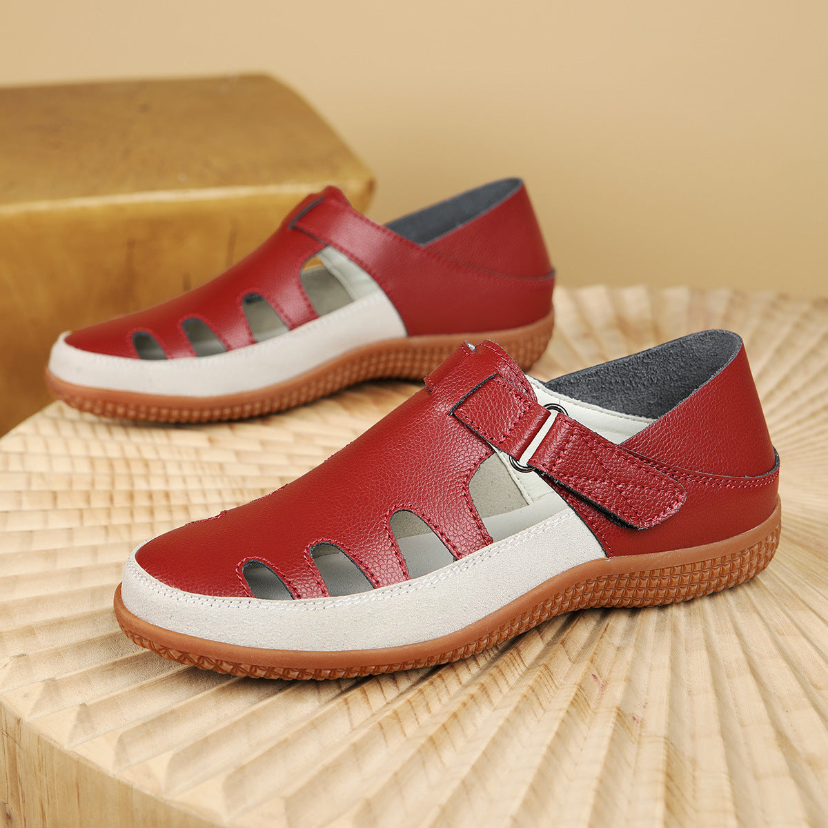 Plus Size Flat Heel Sandals Women's Toe Cap Hollow Breathable