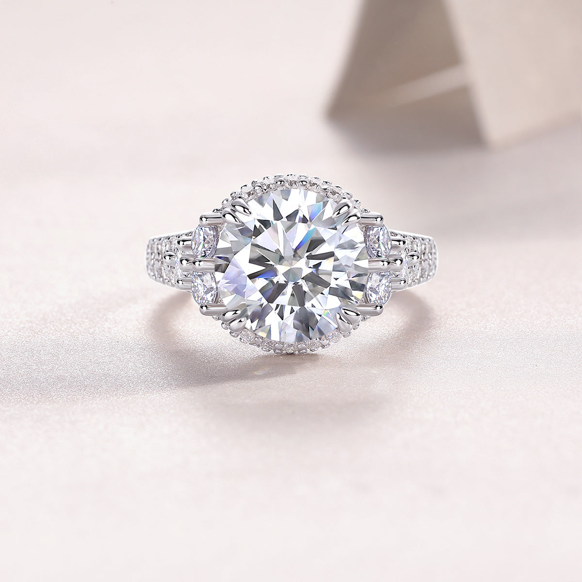 Dance Youth - A 5-carat S925 Silver Diamond Wedding Ring Set With Top-quality Moissanite And Platinum Plating. The Ring Can Be Inspected With A Diamond Pen