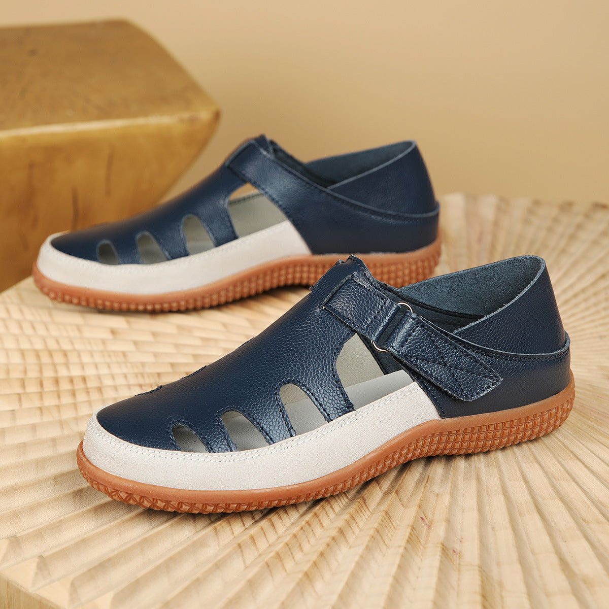 Plus Size Flat Heel Sandals Women's Toe Cap Hollow Breathable