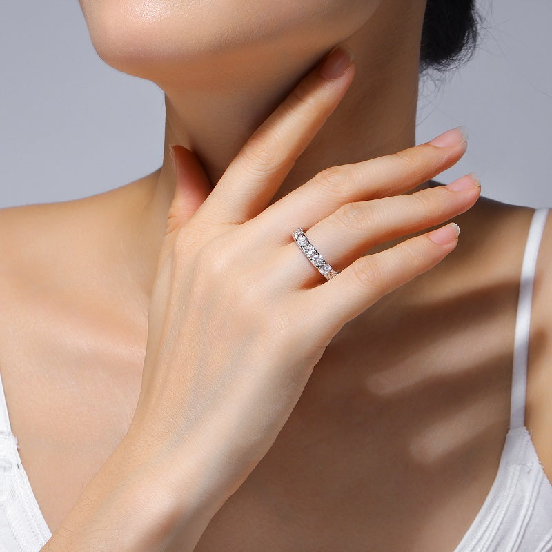 Yearning - A Wedding Ring Set With 0.3-carat Top-quality Moissanite S925 Silver And Platinum-plated Diamond. The Ring Can Be Inspected With A Diamond Pen