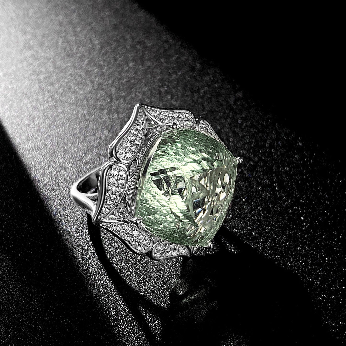 Ins Wind Luxury Crystal Ring Femininity Silver Set With Large Natural Green Crystal